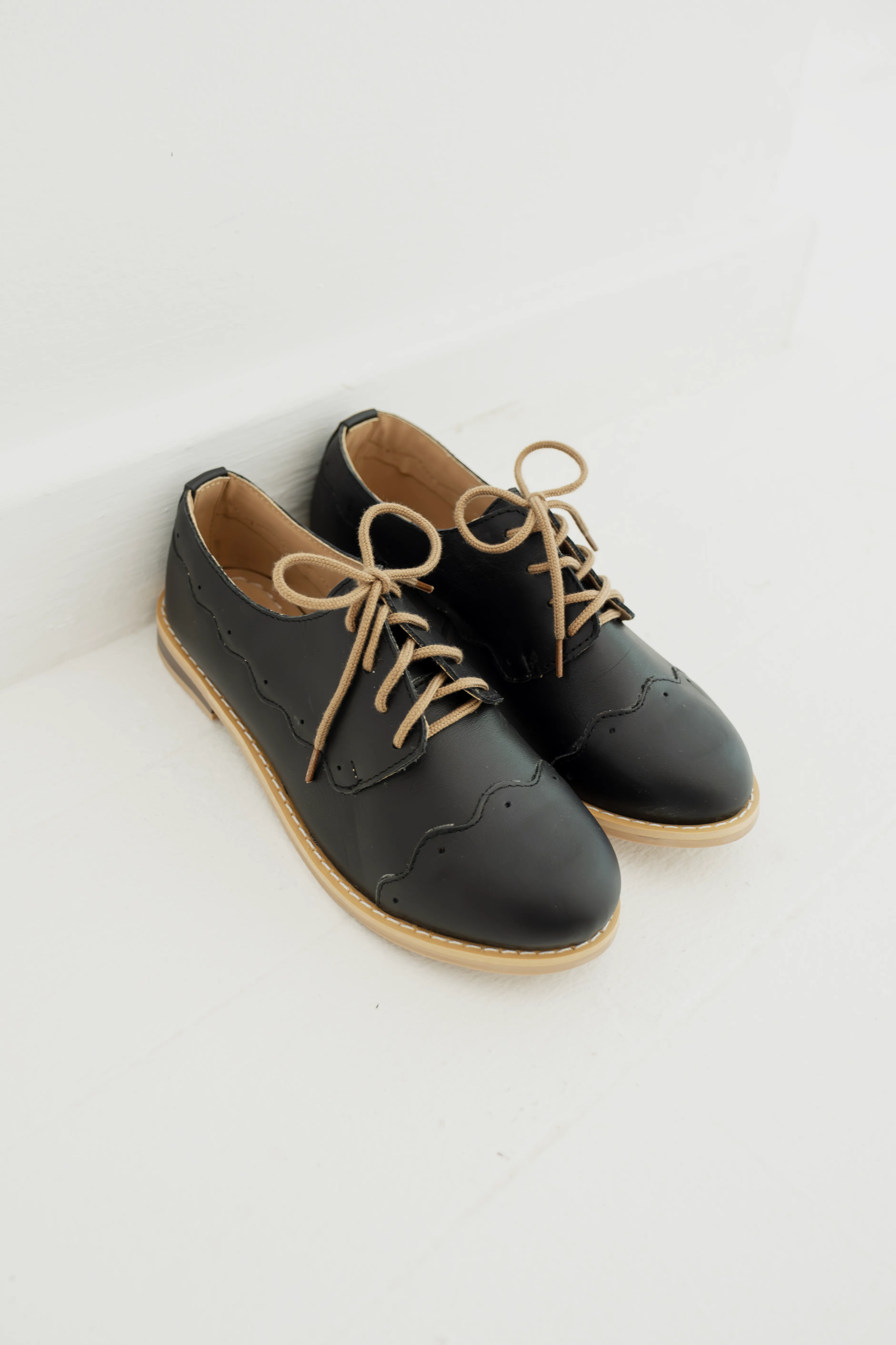 Classic Brogue Shoes: Black